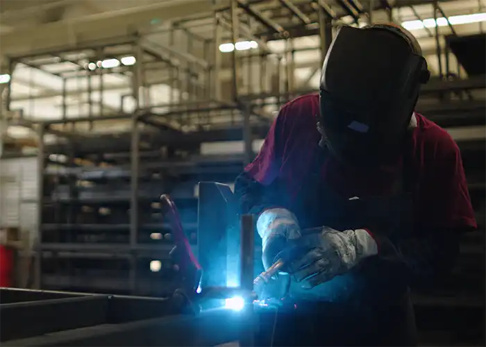 azienda-produttrice-di-arredi-industriali-su-misura